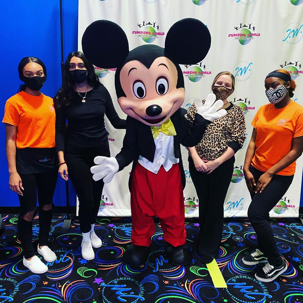 JW Entertainment Allen, Allen Roadtrippers