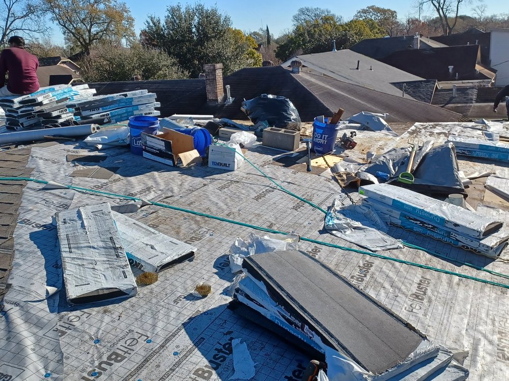 Slide of Jorge O&G Roofing and Construction