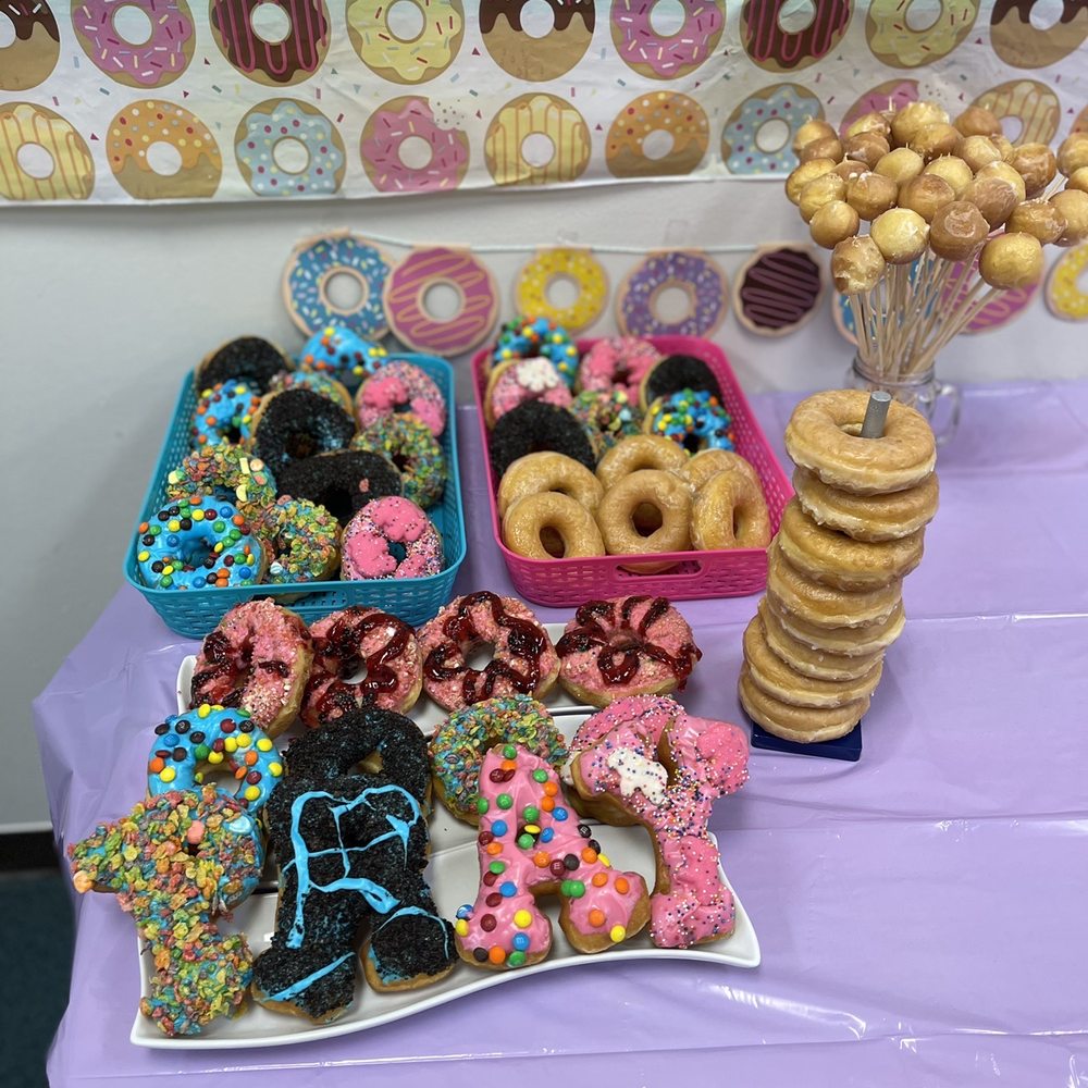 Robin’s Snowflake Donuts & Cafe - Donuts Near Me - Spring, Texas Robin’s Snowflake Donuts & Cafe - Donuts Near Me - Spring, Texas