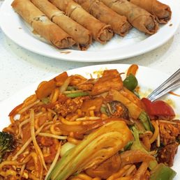 V4. BÁNH CANH XÀO CHAY THÁI LAN Vegetarian Stir Fried w/Udon Noodle "Thai Style" V4. BÁNH CANH XÀO CHAY THÁI LAN Vegetarian Stir Fried w/Udon Noodle "Thai Style"