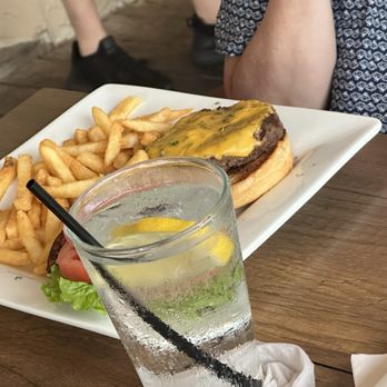 Backwaters on Sand Key - Burger - Seafood Near Me - Clearwater Beach, Florida