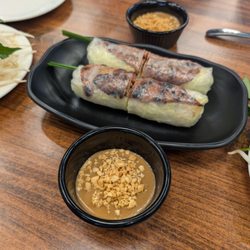 Nha Trang - Gỏi cuốn heo nướng