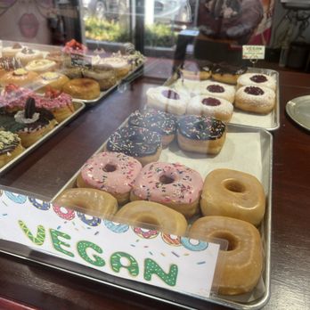 Pink Cafe Miami Beach - Vegan donuts - Donuts Near Me - Miami, Florida Pink Cafe Miami Beach - Vegan donuts - Donuts Near Me - Miami, Florida