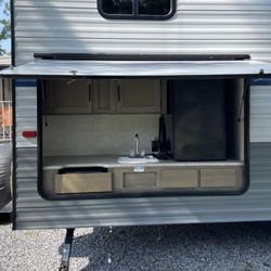 Dad’s Camper Rentals