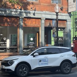 David's Car Service - Natick town car service awaits