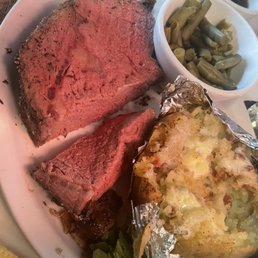 Cinola Restaurant Friday evening prime ribs Cinola Restaurant Friday evening prime ribs