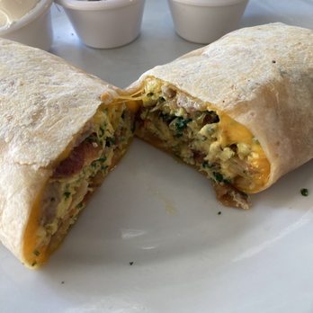 Bea Bea's - Breakfast Burrito - Coffee & Tea Near Me - Burbank, California