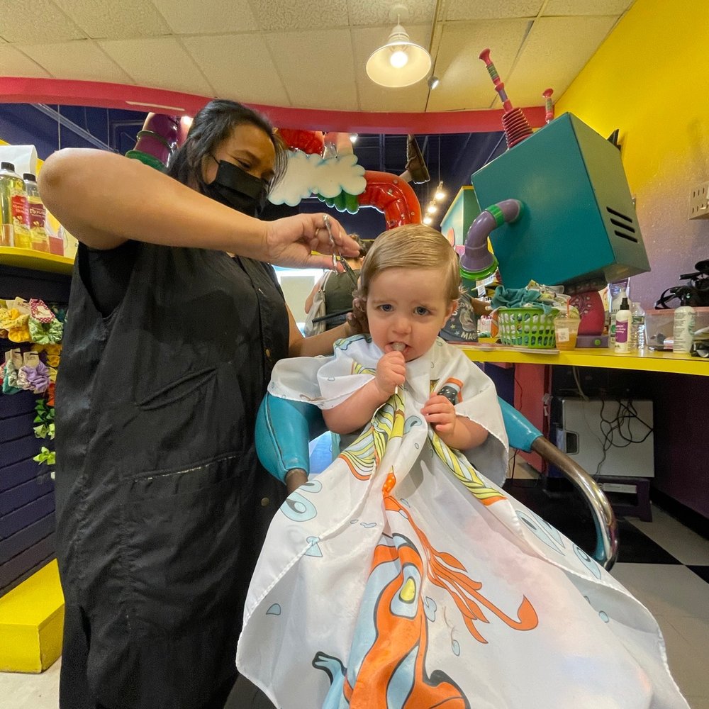 Snip-its North Andover - Piercing Near Me - North Andover, Massachusetts Snip-its North Andover - Piercing Near Me - North Andover, Massachusetts