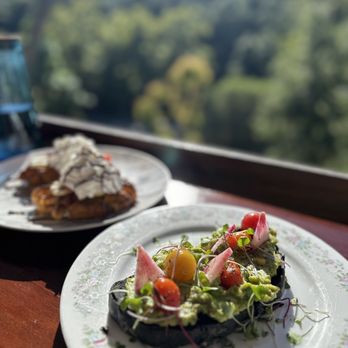 Cafe on 27 - Avocado toast and Nutella waffles - Breakfast & Brunch Near Me - Topanga, California Cafe on 27 - Avocado toast and Nutella waffles - Breakfast & Brunch Near Me - Topanga, California