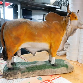 El Amigo - 70-year-old Bull Statue - Mexican Near Me - Lawndale, California