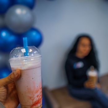 Going Up Nutrition - Strawberry Cheesecake Shake - Juice Bars & Smoothies Near Me - Haines City, Florida