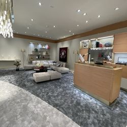 Omega Boutique - Private Sales