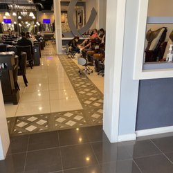 Palazzo Nail Bar - Entryway