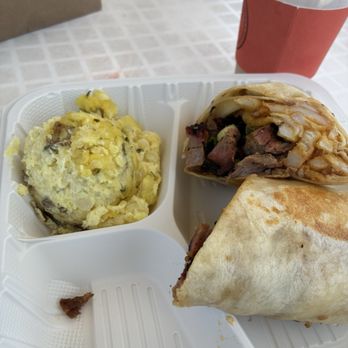 Lil Piggy's Bar-B-Q - Cali brisket burrito - Barbeque Near Me - Coronado, California Lil Piggy's Bar-B-Q - Cali brisket burrito - Barbeque Near Me - Coronado, California