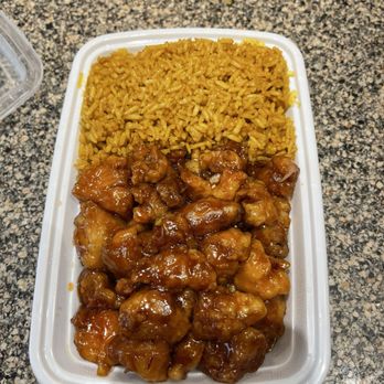 China Sky Chinese Restaurant - General Tsos (combination platter) - Chinese Near Me - Bridgeport, Connecticut China Sky Chinese Restaurant - General Tsos (combination platter) - Chinese Near Me - Bridgeport, Connecticut