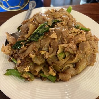 Rao Thai Eatery - Pad See Ew Noodle - Thai Near Me - Elk Grove, California Rao Thai Eatery - Pad See Ew Noodle - Thai Near Me - Elk Grove, California