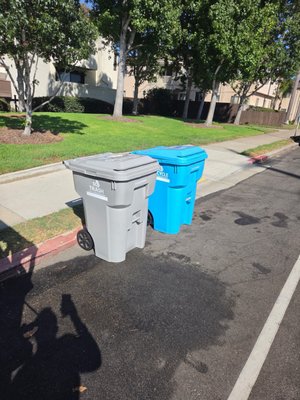 Reliable Curbside Trash Pickup 🚛🗑️ Keep Your Curb Clear—Same-Day & Recurring Options! - Tired of overflowing bins or missed trash days? SD Stink Stoppers delivers dependable curbside trash collection throughout San Diego, CA. No more trash piling up at the curb or stressing over changing pickup schedules—our reliable team handles everything, from routine pickups to same-day or emergency service for unexpected overflow. We coordinate multiple bins, handle one-time or recurring service, and even refresh your bins so they’re always clean, odor-free, and ready for the next haul. Enjoy a clear curb and total peace of mind—book your collection today! Reliable Curbside Trash Pickup 🚛🗑️ Keep Your Curb Clear—Same-Day & Recurring Options! - Tired of overflowing bins or missed trash days? SD Stink Stoppers delivers dependable curbside trash collection throughout San Diego, CA. No more trash piling up at the curb or stressing over changing pickup schedules—our reliable team handles everything, from routine pickups to same-day or emergency service for unexpected overflow. We coordinate multiple bins, handle one-time or recurring service, and even refresh your bins so they’re always clean, odor-free, and ready for the next haul. Enjoy a clear curb and total peace of mind—book your collection today!