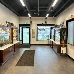 Bud Bar - Crowfoot - Bud Bar Cannabis Weed Dispensary Crowfoot Interior
