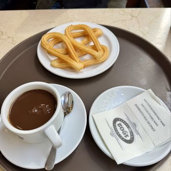 Chocolatería 1902 - Churros and chocolate - Breakfast & Brunch Near Me - Madrid, M