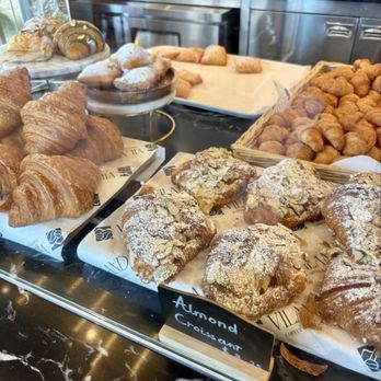 Viland Coffee - Croissants display - Coffee & Tea Near Me - Westminster, California Viland Coffee - Croissants display - Coffee & Tea Near Me - Westminster, California