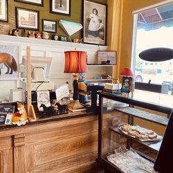 Hunter's Bakery & Cafe - Interior front counter