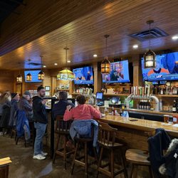 John's Bar & Grille