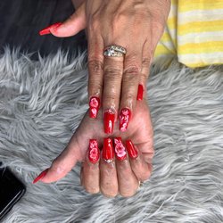 Glo Nail Bar