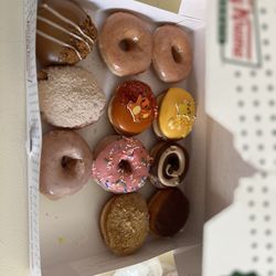 Krispy Kreme - Doughnuts