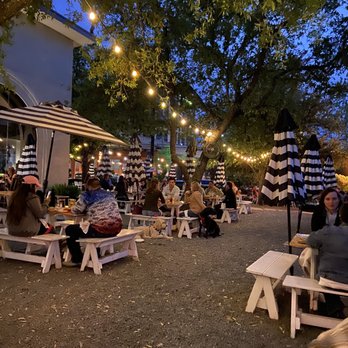 Down On Grayson - Patio Seating - New American Near Me - San Antonio, Texas