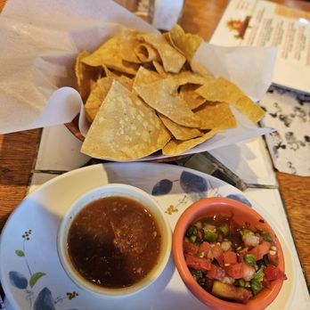 La Parrillada De Covina - The salsa are delicious - Mexican Near Me - Covina, California La Parrillada De Covina - The salsa are delicious - Mexican Near Me - Covina, California