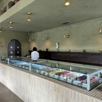 Hinar - Pastry area - Cafes Near Me - San Diego, California