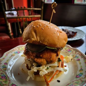 Nighthawks - Fried chicken sandwich - Burgers Near Me - Troy, New York