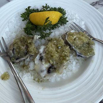 GRATA Italian Eatery - HH oysters - Italian Near Me - Windsor, California GRATA Italian Eatery - HH oysters - Italian Near Me - Windsor, California
