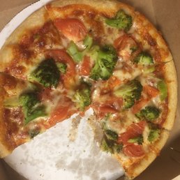 Broccoli and Tomato Pizza