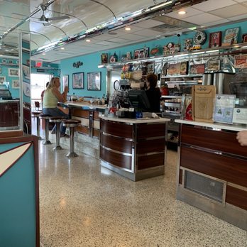 Darien Diner - the interior of a diner - Diners Near Me - Darien, Connecticut
