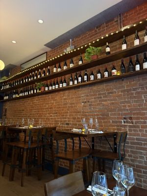 Bar Vivant by null
