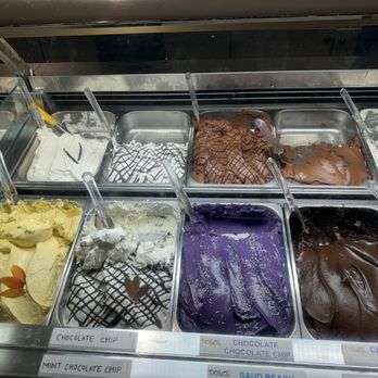 Dolce Gelato - Ice Cream & Frozen Yogurt Near Me - Laguna Beach, California