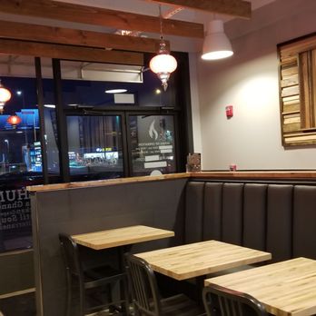 Pita Pita Mediterranean Grill - Inside pic 3 - Mediterranean Near Me - Rolling Meadows, Illinois