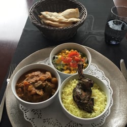 Restaurant Holi - Lamb, okra curry and salad set lunch