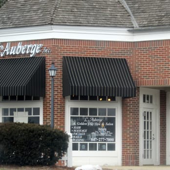L'auberge - Front of the shop - Hair Salons Near Me - Barrington, Illinois