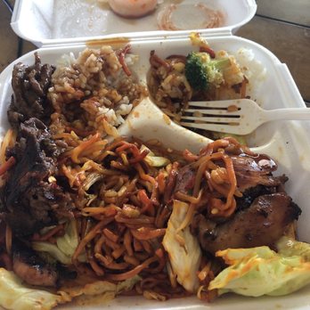 Mitzee Cafe - Beef/chicken chow mien. Super filling - Korean Near Me - Glendale, California Mitzee Cafe - Beef/chicken chow mien. Super filling - Korean Near Me - Glendale, California