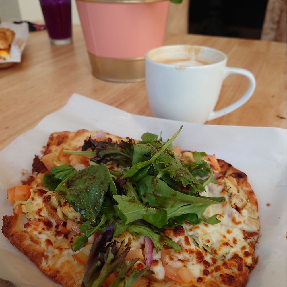 Ali’i Coffee - Tomato, Garlic & Artichoke Flatbread - Coffee & Tea Near Me - Honolulu, Hawaii Ali’i Coffee - Tomato, Garlic & Artichoke Flatbread - Coffee & Tea Near Me - Honolulu, Hawaii