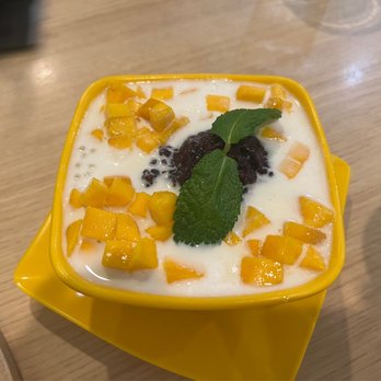 UC Dessert - Mango Black Sticky Rice with icy coconut sauce - Desserts Near Me - Oakland, California UC Dessert - Mango Black Sticky Rice with icy coconut sauce - Desserts Near Me - Oakland, California