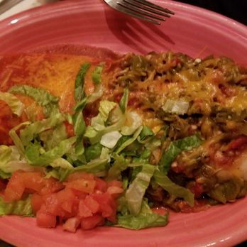 El Pinto - Vegetarian burrito - New Mexican Cuisine Near Me - Albuquerque, New Mexico El Pinto - Vegetarian burrito - New Mexican Cuisine Near Me - Albuquerque, New Mexico