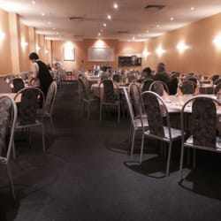 Shanghai Palace Restaurant - Dining room, simple yet elegant