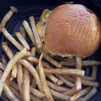 Rustic Root - Kids smashburger - New American Near Me - Solana Beach, California Rustic Root - Kids smashburger - New American Near Me - Solana Beach, California