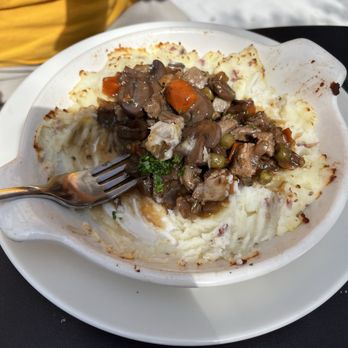 la Madeleine - Beef & Parmesan Potatoes - Breakfast & Brunch Near Me - Metairie, Louisiana la Madeleine - Beef & Parmesan Potatoes - Breakfast & Brunch Near Me - Metairie, Louisiana