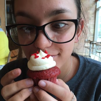 Molly's Cupcakes - Best cupcakes EVER! - Cupcakes Near Me - Chicago, Illinois Molly's Cupcakes - Best cupcakes EVER! - Cupcakes Near Me - Chicago, Illinois
