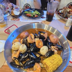 Storm Crab Seafood & Bar