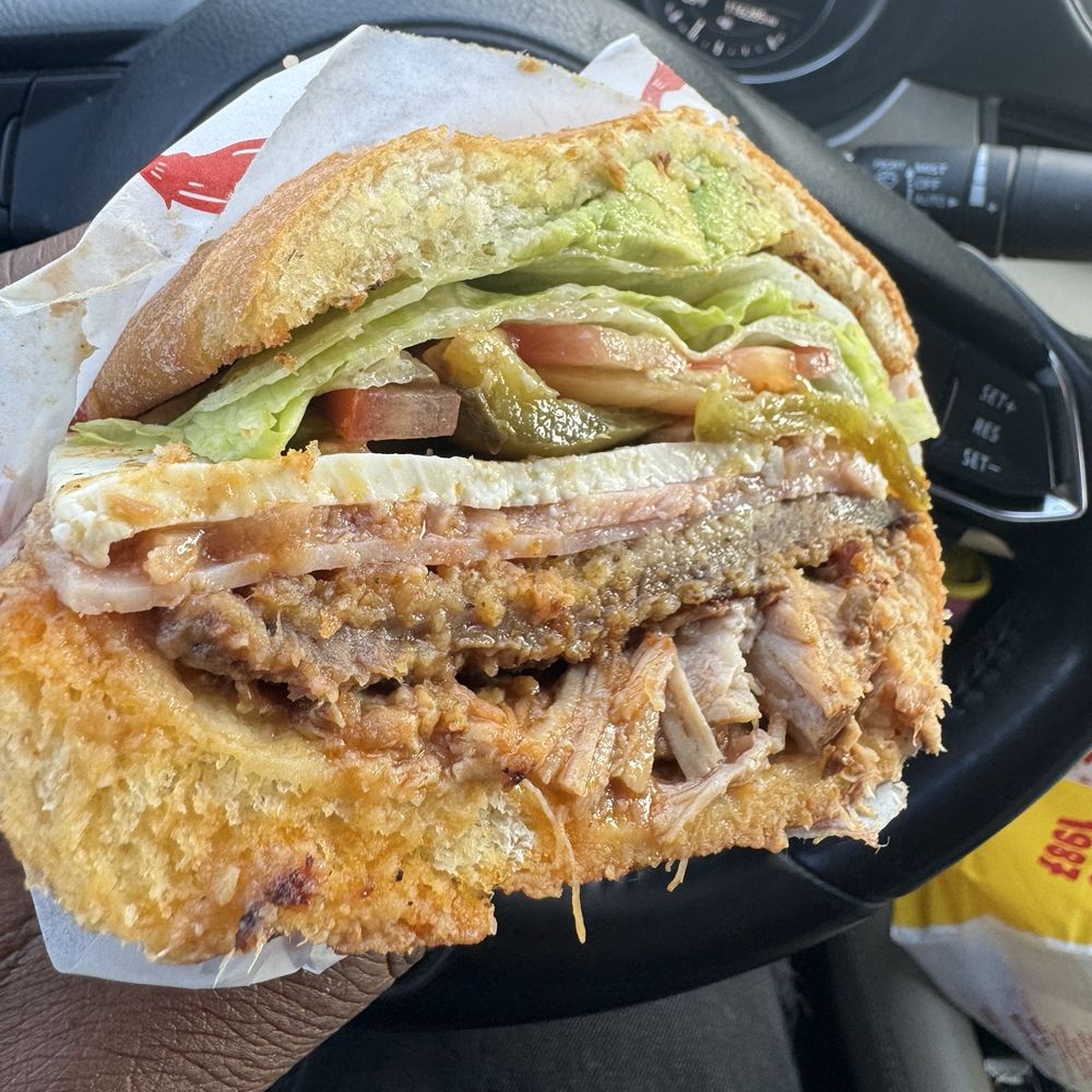 Cubana Torta (Torta Cubana) Cubana Torta (Torta Cubana)
